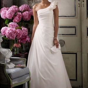 vory Taffeta One Shoulder Modern Wedding Dress